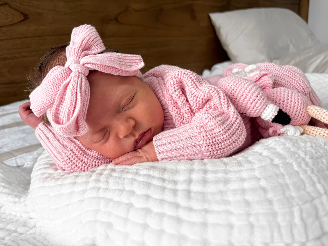 3 Little Crowns - Knitted Romper | Pink - Image 2