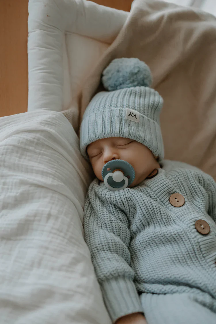 3 Little Crowns - Knitted Romper | Stormy Blue - Image 2