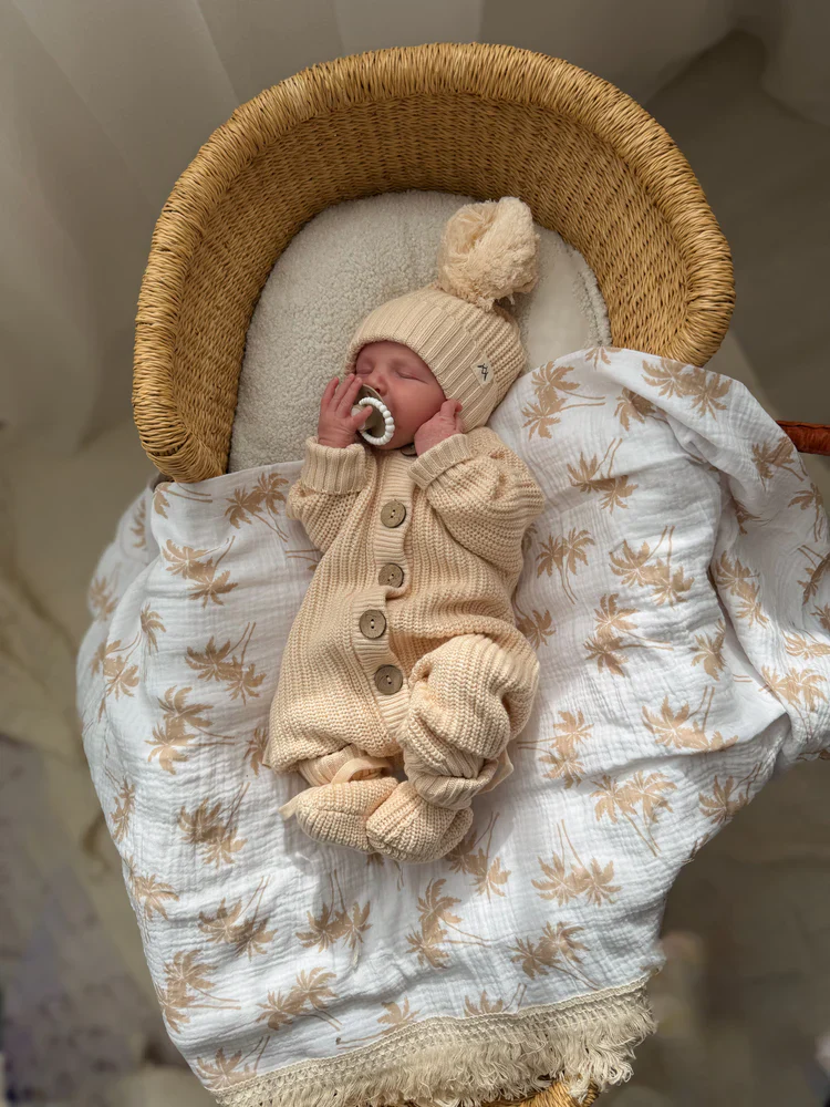 3 Little Crowns - Knitted Romper | Oat - Image 3