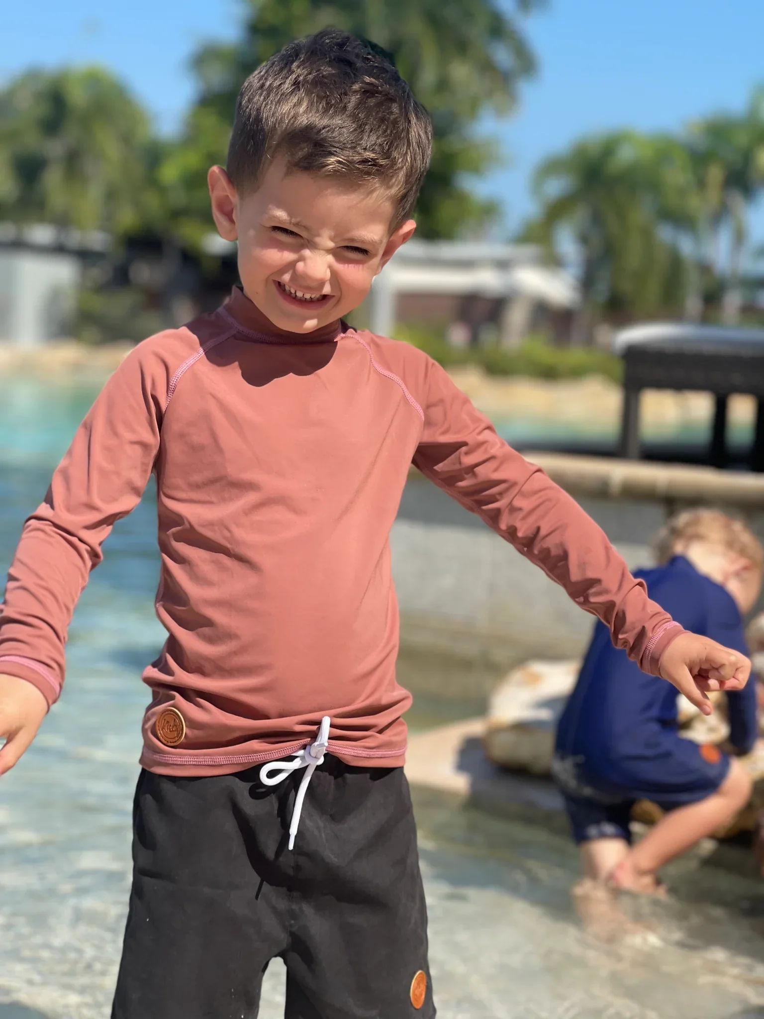 Kicky Swim - Rashguard Top | Outback - Image 2